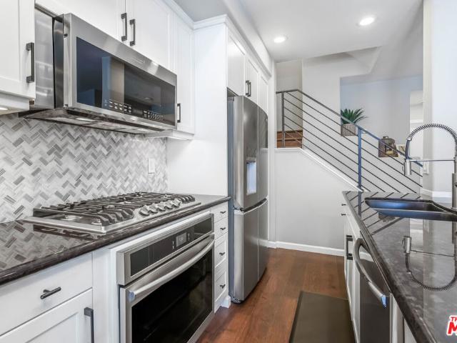 Townhouse for sale in Hawthorne