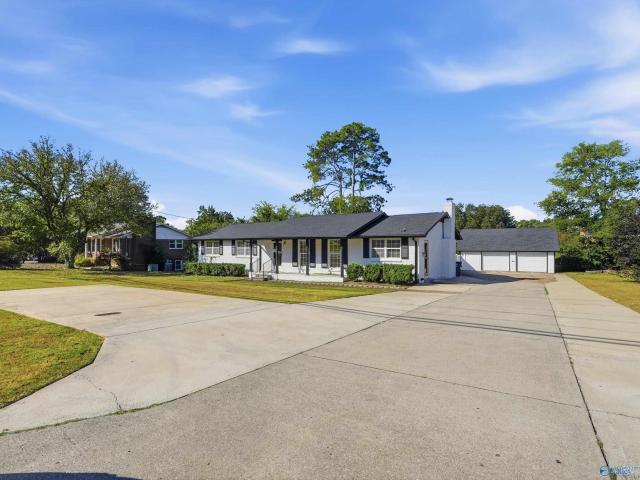 House for sale in Fleming Meadows, Huntsville