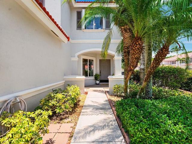 Townhouse for sale in Riviera Beach, Florida