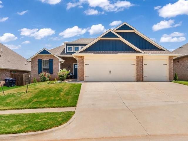 House for sale in Mustang, Oklahoma