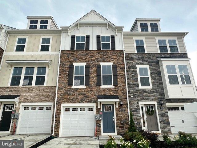 Townhouse for sale in White Plains, Maryland