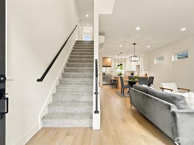 Condo for sale in Everett, Washington
