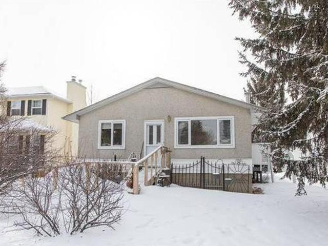 House for sale in Lacombe