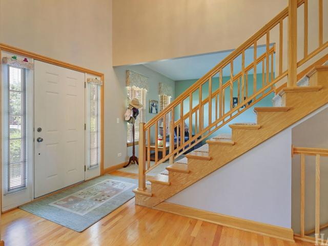 House for sale in Mchenry, Illinois