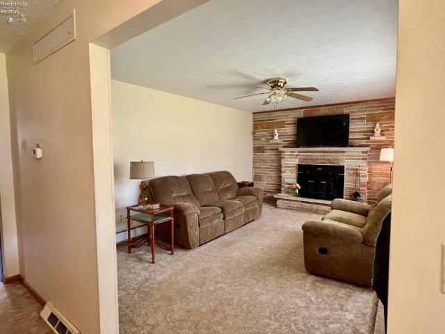 House for sale in Castalia
