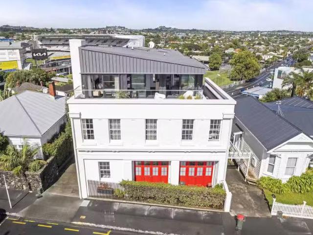 Apartment for sale in Balmoral, Oroua County