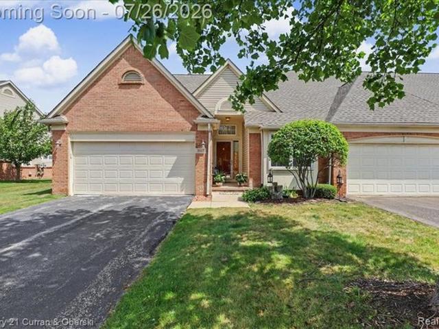 Condo for sale in Trenton, Michigan