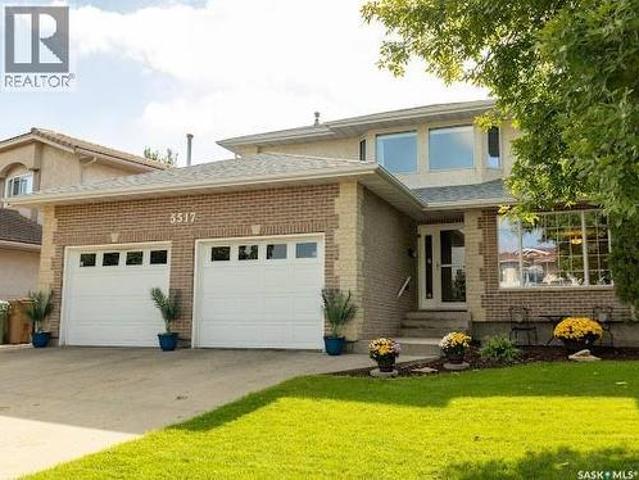 House for sale in Lakeridge, Regina