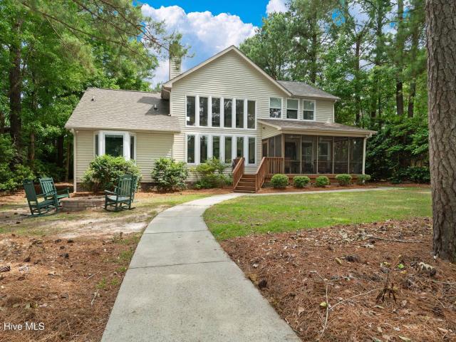 House for sale in Oriental, North Carolina