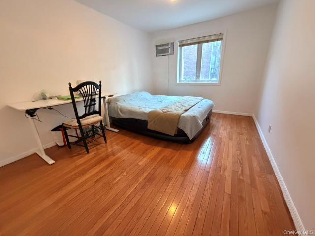 House for sale in Queens, Arverne