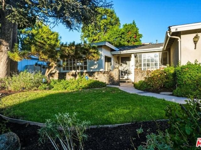 House for sale in Sherman Oaks Neighborhood Council District, Los Angeles
