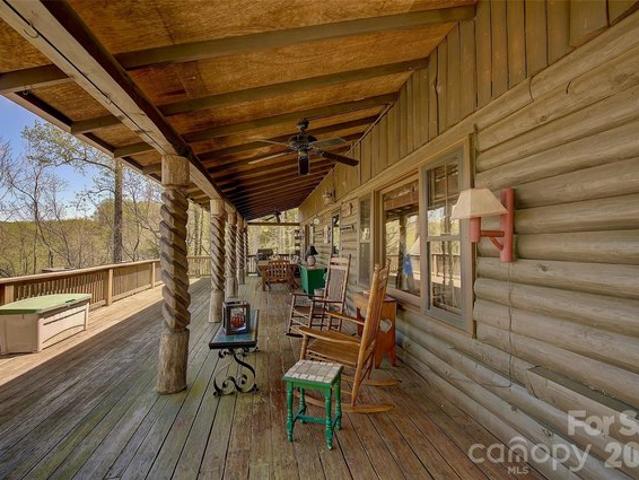 House for sale in Spruce Pine, North Carolina