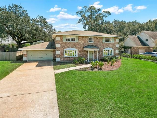 House for sale in River Ridge, Jefferson Parish