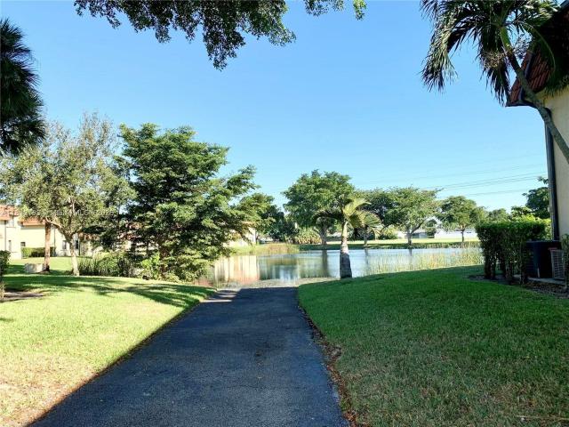 Condo for rent in Pembroke Pines