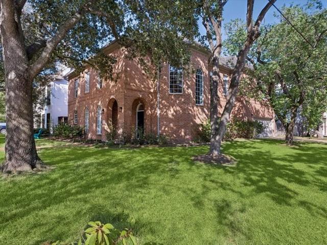 House for sale in Bellaire, Harris County