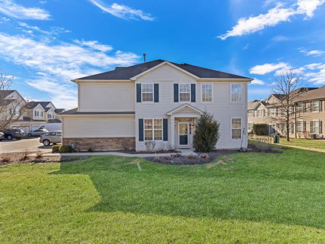 Townhouse for sale in Round Lake, Illinois