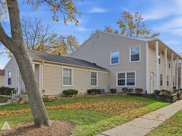 Townhouse for sale in Glendale Heights, Illinois