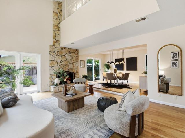 Townhouse for sale in Los Altos, Santa Clara County