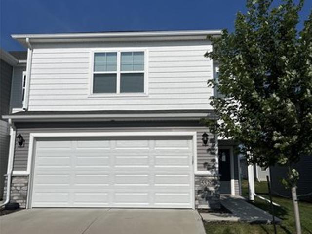 Townhouse for sale in Urbandale, Iowa