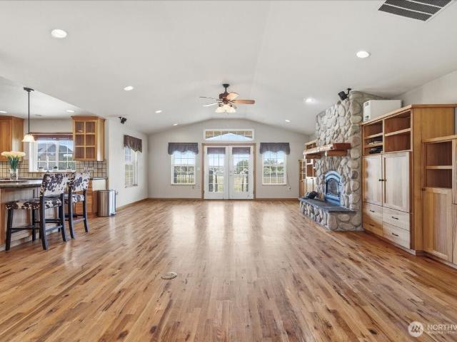 House for sale in Electric City, Washington