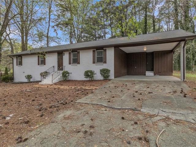 House for sale in Lilburn, Georgia