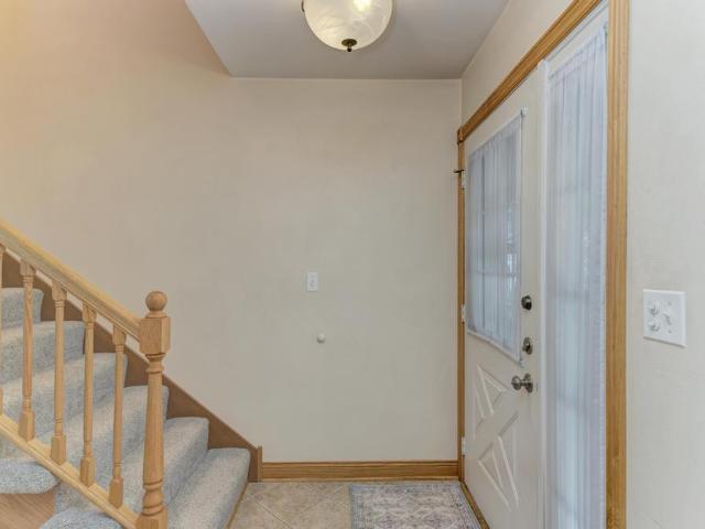 Townhouse for sale in Clarendon Hills, DuPage County