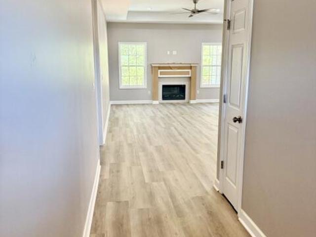 House for sale in Columbia, Alabama