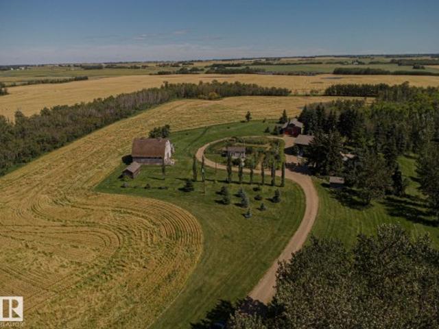 House for sale in Alberta