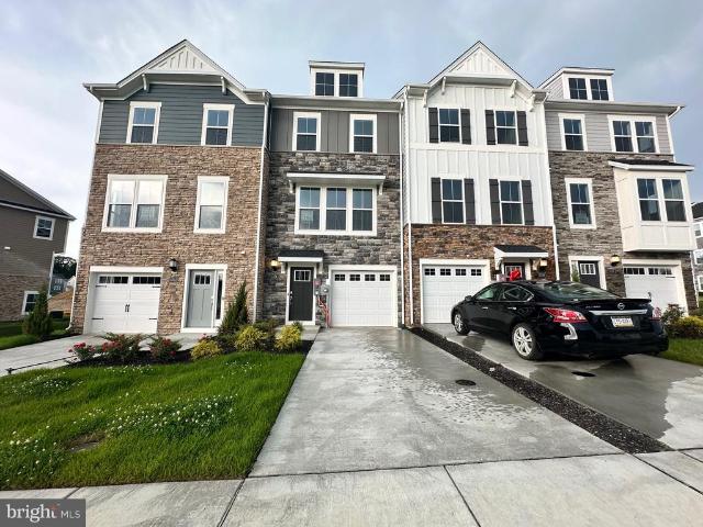 Townhouse for sale in Waldorf, Maryland
