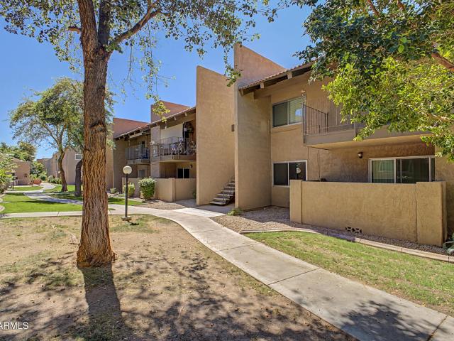 Condo for sale in Laveen, Arizona