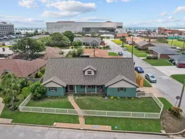 House for sale in Galveston