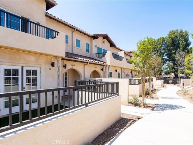 Townhouse for sale in Simi Valley, California