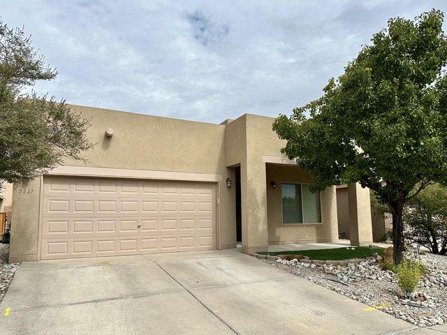 House for sale in Albuquerque, Bernalillo County