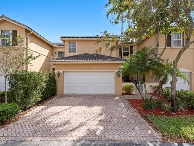 Townhouse for sale in Doral, Florida