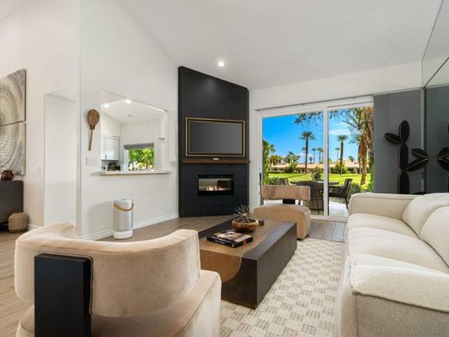 Condo for sale in La Quinta, California