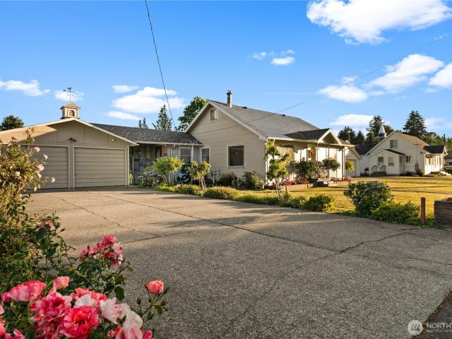 House for sale in Fife, Washington