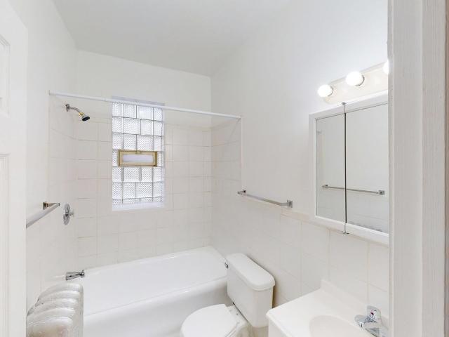 Apartment for rent in Chicago Park, Illinois