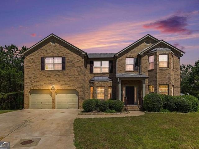 House for sale in Fairburn, Georgia