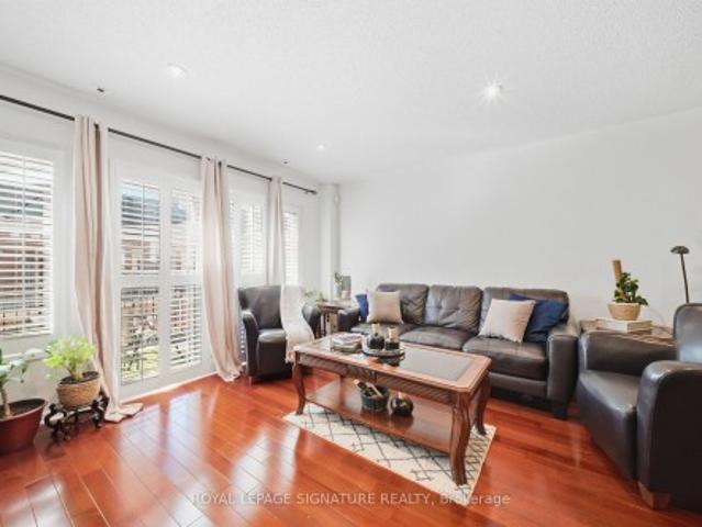 Townhouse for sale in Scarborough Centre, Toronto