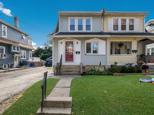 Townhouse for sale in Delco, Pennsylvania