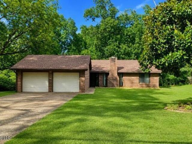 House for sale in Tate, Mississippi