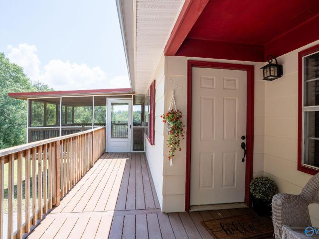 House for sale in Bridgeport, Alabama