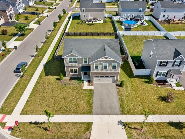 House for sale in Hampshire, Illinois