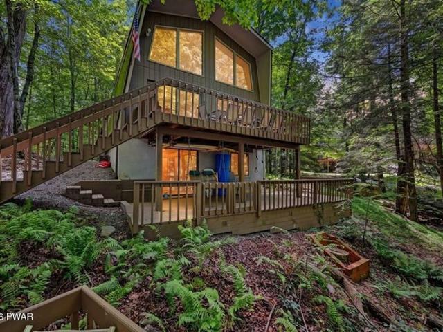 House for sale in Lake Ariel, Pennsylvania