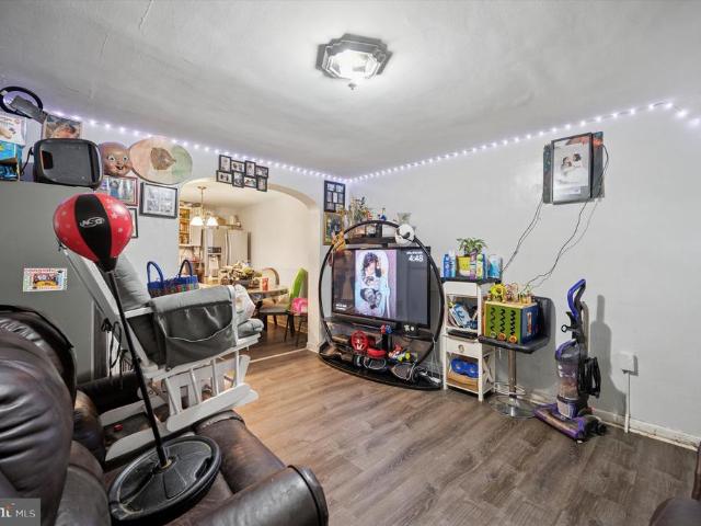 Townhouse for sale in Camden