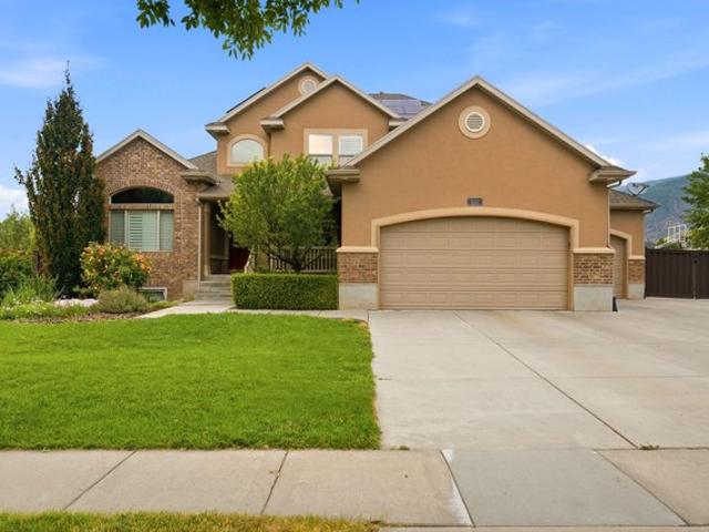 House for sale in Farmington, Utah