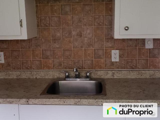 Apartment for rent in Saint-Hubert, Longueuil