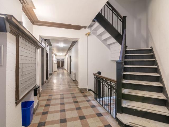 Apartment for rent in Côte-des-Neiges–Notre-Dame-de-Grâce, Montréal