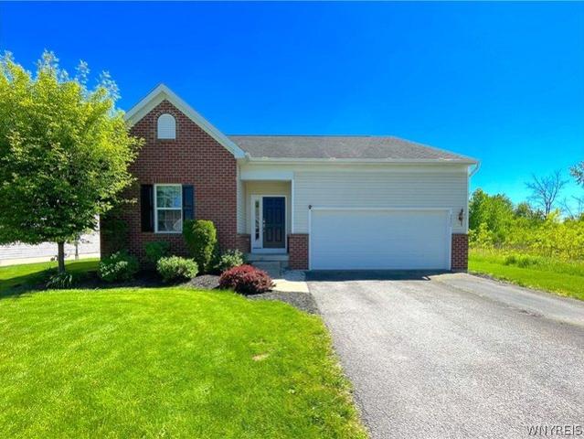 House for sale in Niagara, New York