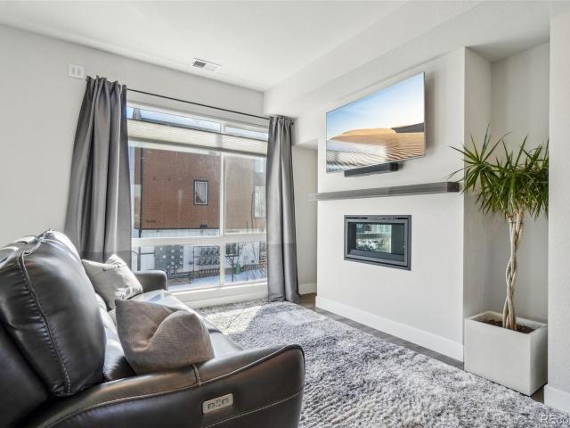 Townhouse for sale in Lakewood